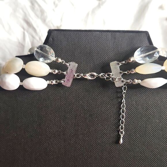 Elegant Multi-Strand White & Clear Beaded Necklace - Picture 4 of 4